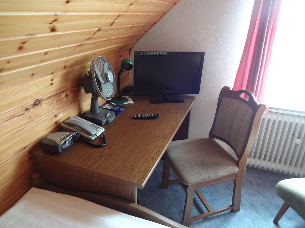 Hotel-Pension Stoeber Jever Exterior photo